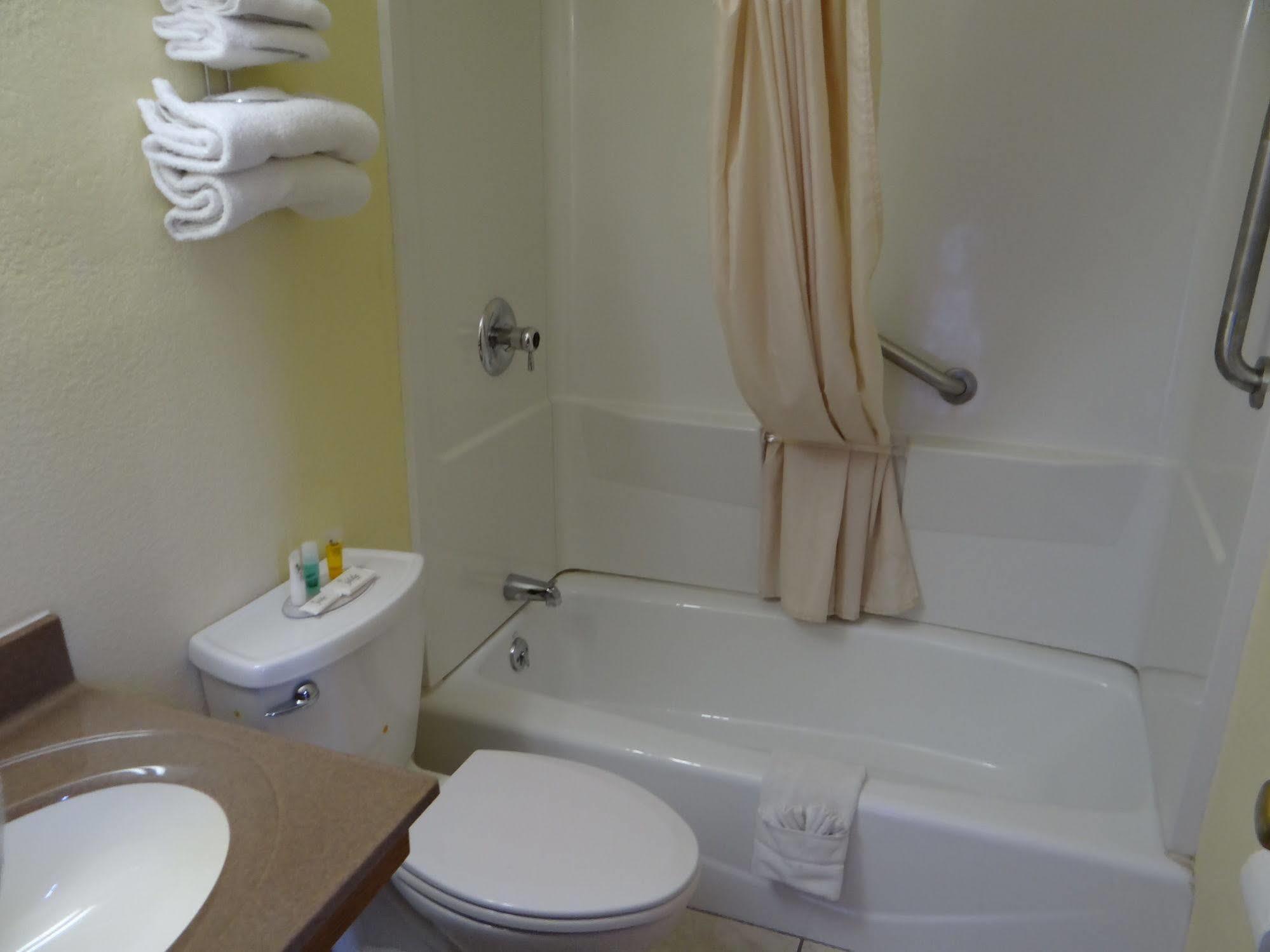 Hotel American 2*